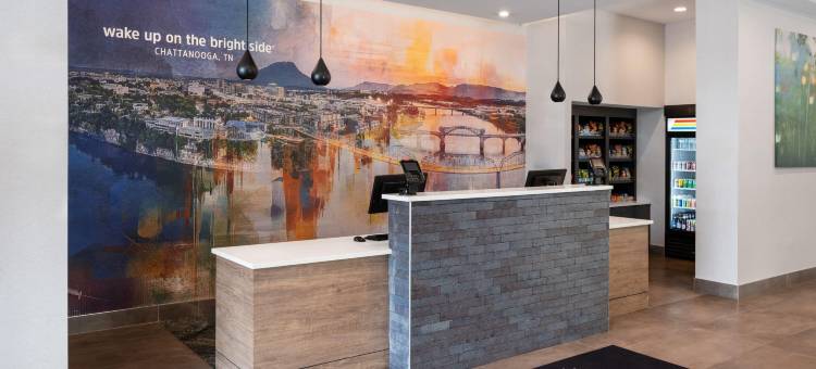 查塔努加市中心/南部拉昆塔温德姆酒店及套房(La Quinta Inn & Suites by Wyndham Chattanooga Downtown/South)图片