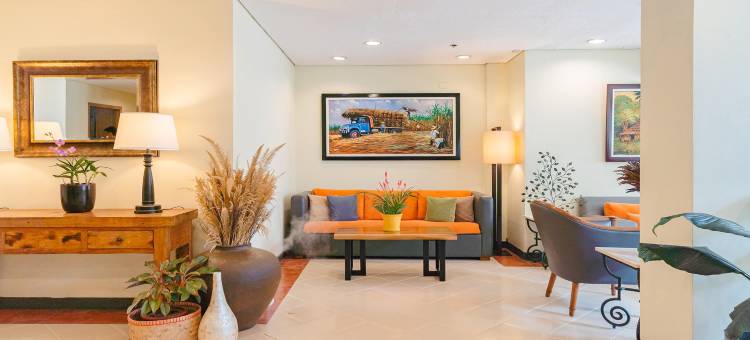 打拉麦客达温德姆酒店(Microtel by Wyndham Tarlac)图片