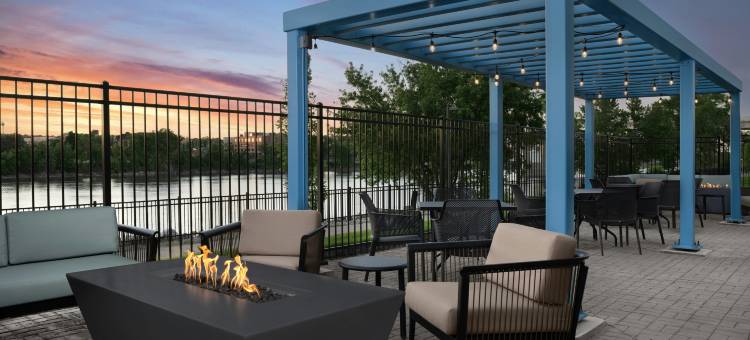 希尔顿东皮奥里亚欢朋酒店(Hampton Inn by Hilton East Peoria)图片
