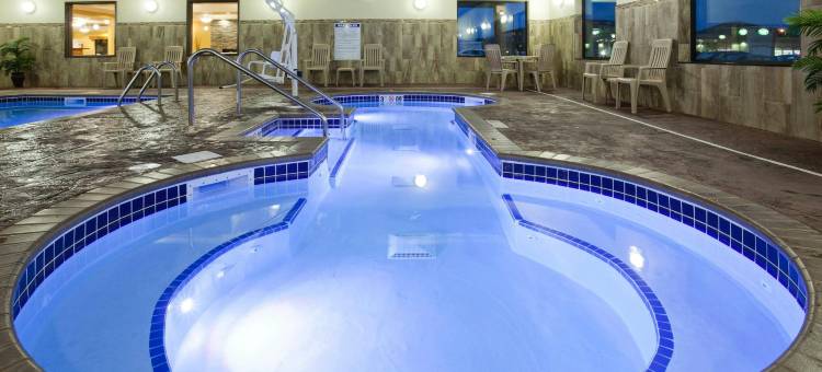 大福克斯Alerus中心康福特酒店及套房(Comfort Inn & Suites Grand Forks Near Alerus Center)图片