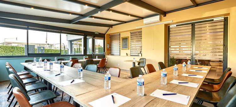 拉罗什续尔雍基里亚德酒店(Kyriad la Roche Sur Yon)图片