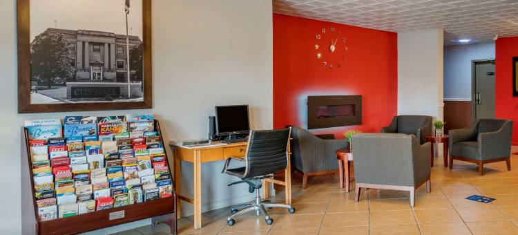 伊康套房旅馆(Econo Lodge Inn & Suites)图片