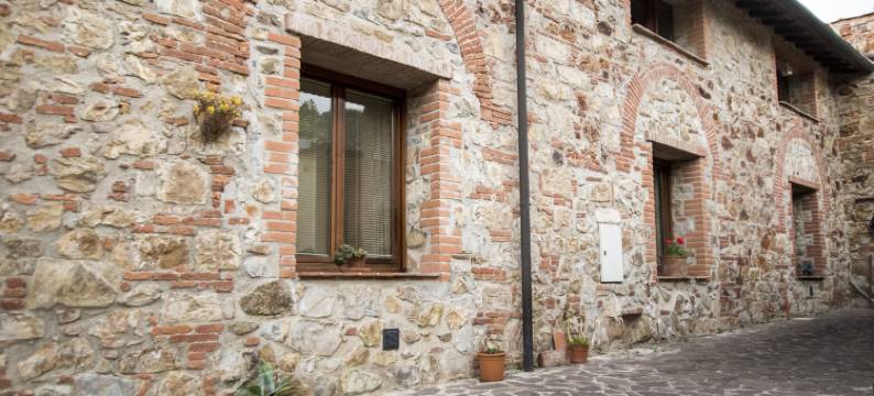 乡村托斯卡纳风格的公寓(Rustic Tuscan Style Apartment)图片