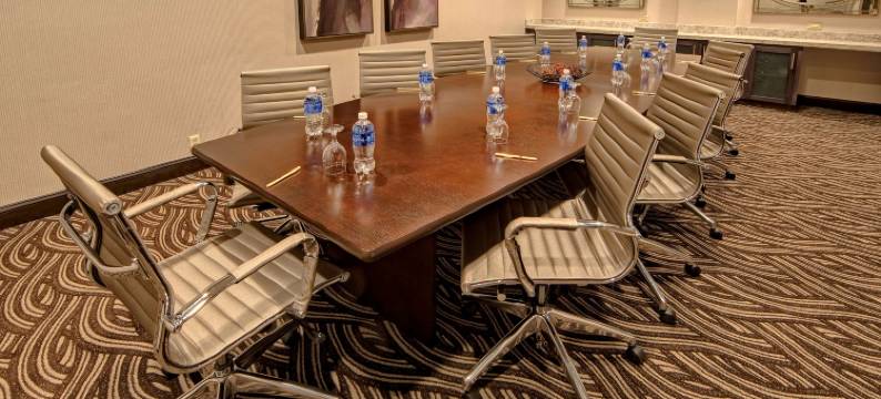 迪凯特希尔顿逸林酒店(DoubleTree by Hilton Decatur Riverfront)图片