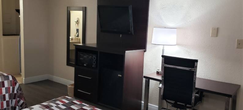 肯纳红顶酒店-新奥尔良机场东北(Red Roof Inn Kenner - New Orleans Airport NE)图片