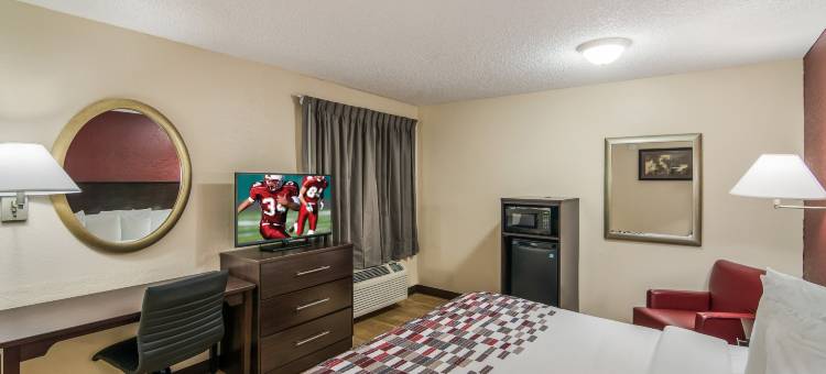 潘克拉东米尔顿红顶套房酒店(Red Roof Inn & Suites Pensacola East - Milton)图片