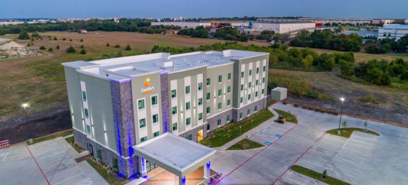 迪索托-达拉斯南舒适套房酒店(Comfort Suites DeSoto Dallas South)图片