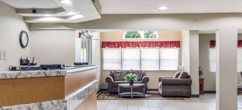 格罗夫城-奥特莱斯购物中心罗德威套房酒店(Quality Inn & Suites Grove City-Outlet Mall)图片