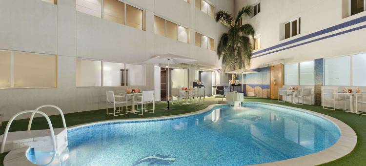 奎姆海滩温德姆华美达酒店(Ramada by Wyndham Qurum Beach)图片