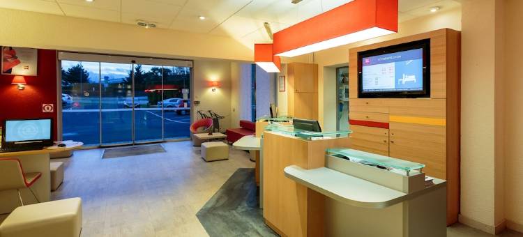 宜必思克莱蒙费朗 A71 A75 La Méridienne 酒店(Ibis Clermont Ferrand A71 A75 la Méridienne)图片