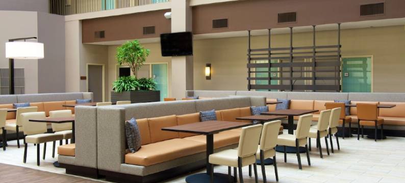 西雅图贝尔维尤希尔顿希尔顿安泊酒店(Embassy Suites by Hilton Seattle Bellevue)图片