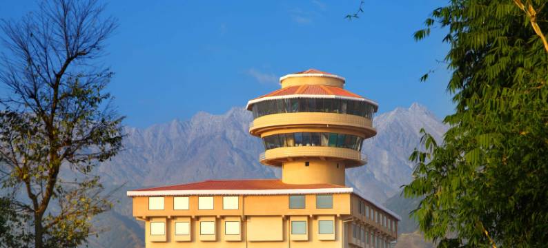 帕拉姆普尔 RS 萨洛瓦门廊酒店(RS Sarovar Portico Palampur)图片