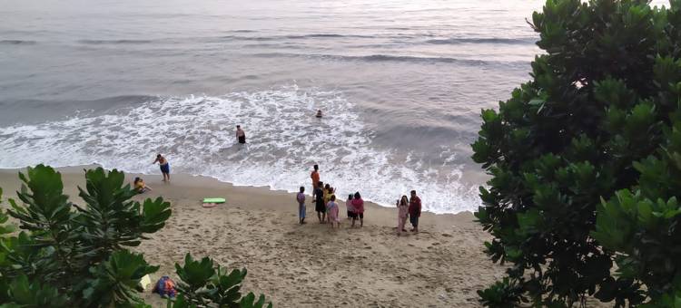 Lippo Condominium Pantai Carita by Yayin图片