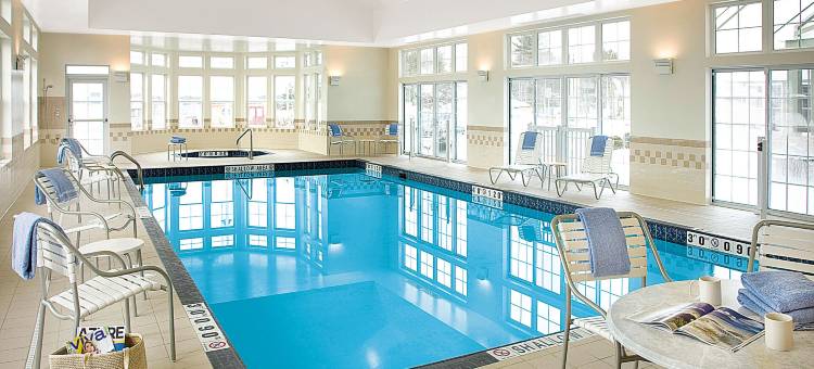 格雷文赫斯特穆苏科卡码头residence innResidence Inn 酒店(Residence Inn Gravenhurst Muskoka Wharf)图片