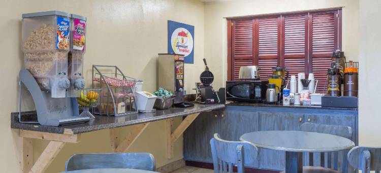 皮埃蒙特-格林维尔地区温德姆速8酒店(Super 8 by Wyndham Piedmont Greenville Area)图片