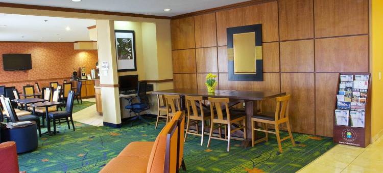 伯洛伊特万枫酒店及套房(Fairfield Inn & Suites Beloit)图片