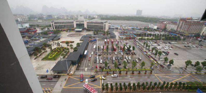 云泽大酒店(桂林火车北站恒大广场店)图片