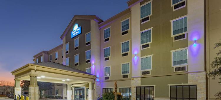 圣安东尼奥东南戴斯套房酒店- 近AT&T中心(Days Inn & Suites by Wyndham San Antonio Near Frost Bank Ctr)图片