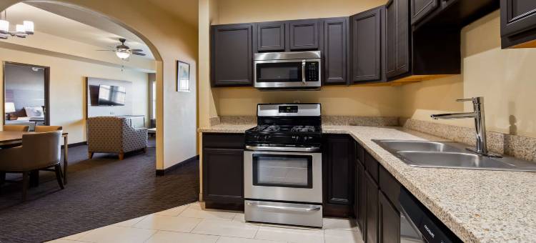 希尔贝斯特韦斯特优质套房酒店(Best Western Plus Hill Country Suites)图片