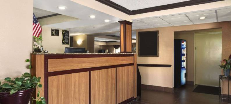 泰勒-底特律地区温德姆速8酒店(Super 8 by Wyndham Taylor/Detroit Area)图片