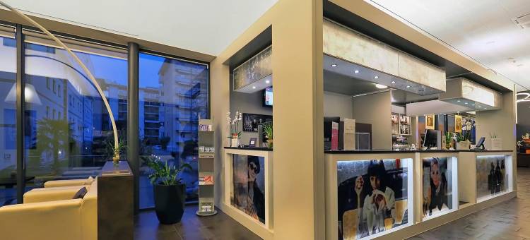 宜必思洛迦诺酒店(Ibis Locarno)图片