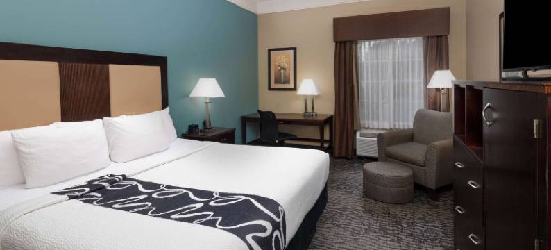 萨凡纳机场普勒拉昆塔温德姆套房酒店(La Quinta Inn & Suites by Wyndham Savannah Airport - Pooler)图片