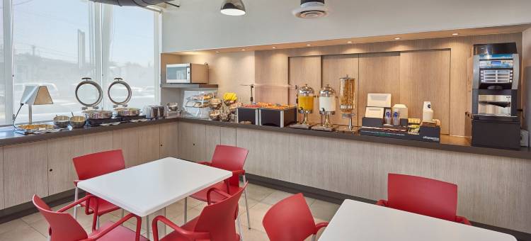 托卢卡工业区城市万豪城市快捷青年酒店(City Express Junior by Marriott Toluca Zona Industrial)图片