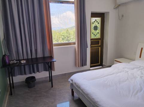 武功山风景名胜区鹏呈客栈(芦万武旅游公路分店)