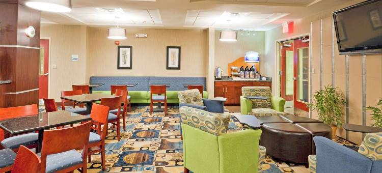 智选假日套房酒店诺克斯维尔的法拉格特 by IHG(Holiday Inn Express & Suites Knoxville-Farragut)图片