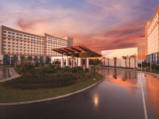 环球无尽夏日度假村-码头客栈