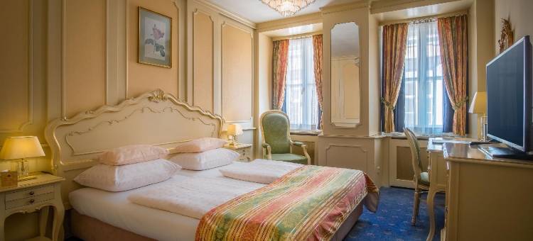 罗马大帝城堡酒店(Schlosshotel Römischer Kaiser)图片