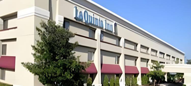 托莱多佩里斯堡拉昆塔温德姆酒店(La Quinta Inn by Wyndham Toledo Perrysburg)图片
