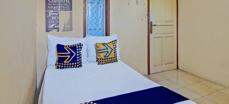 O酒店莉莉公寓伊斯兰旅馆靠近吉塔邦皇家城市(Hotel O Lili Kost SyariahNearKetapang Royal City)图片