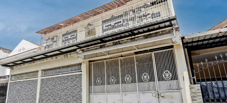 OYO 93114萨拉克民宿(OYO 93114 Salak Homestay Syariah)图片