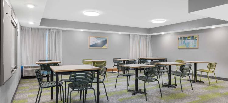 科罗拉多斯普林斯 I 25 中央希尔顿 Spark 酒店(Spark by Hilton Colorado Springs I 25 Central)图片