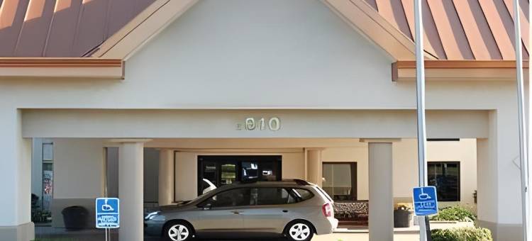 克拉丽奥得梅因机场旅馆(Clarion Inn Des Moines Airport)图片