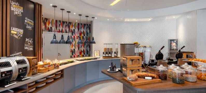 海韦甘比希尔顿欢朋酒店(Hampton by Hilton High Wycombe)图片