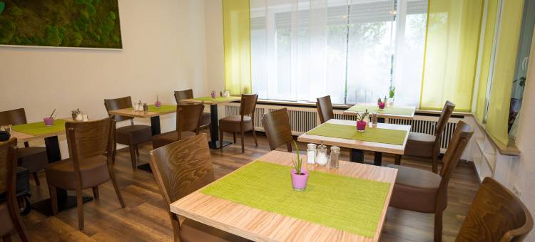 民宿 奥特莱斯酒店 – 梅青根 – 巴德乌拉赫 - 免费停车(B&B Outlet Hotel - Metzingen - Bad Urach - Free Parking)图片