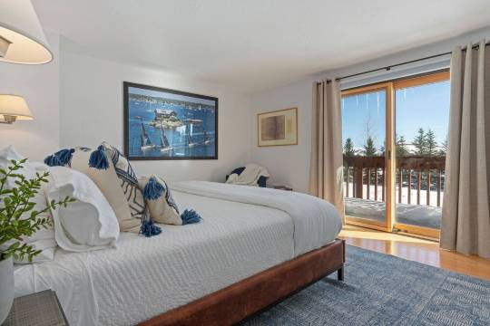 Great for Families/Groups- Eagles Rest 7- Hot Tub Across the street. JHMR close!