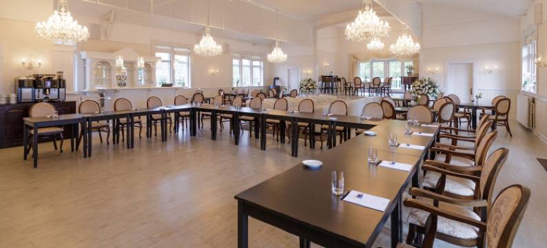 班霍尔姆海滨酒店(Bandholm Badehotel)图片