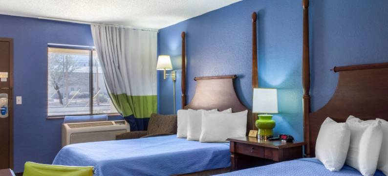 瓦朱卡堡罗德威酒店(Rodeway Inn Near Ft Huachuca)图片