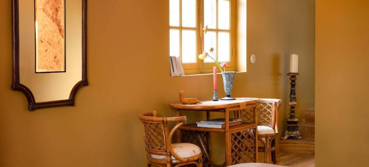 拉弗利巴比松酒店(La Folie Barbizon)图片