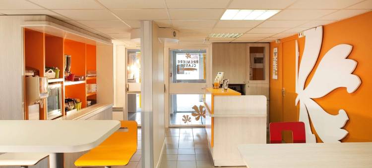 瓦朗谢纳佩蒂特福特普瑞米尔经典酒店(Premiere Classe Valenciennes Ouest - Petite-FORÊT)图片