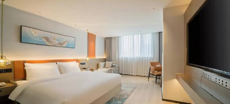 加州壹号酒店(抚琴夜市花牌坊地铁站店)图片