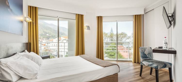 白色水域酒店(White Waters Hotel)图片