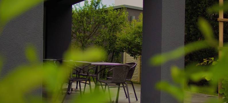 民宿 奥特莱斯酒店 – 梅青根 – 巴德乌拉赫 - 免费停车(B&B Outlet Hotel - Metzingen - Bad Urach - Free Parking)图片