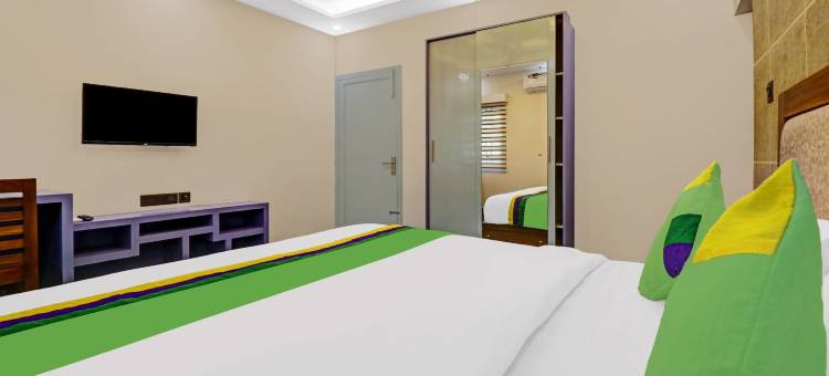 Treebo Pushpak 距离乔塔尼卡拉寺500米(Treebo Pushpak 500 Mtrs from Chottanikkara Temple)图片