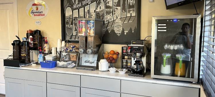 雷德布拉夫速8酒店(Super 8 by Wyndham Red Bluff)图片