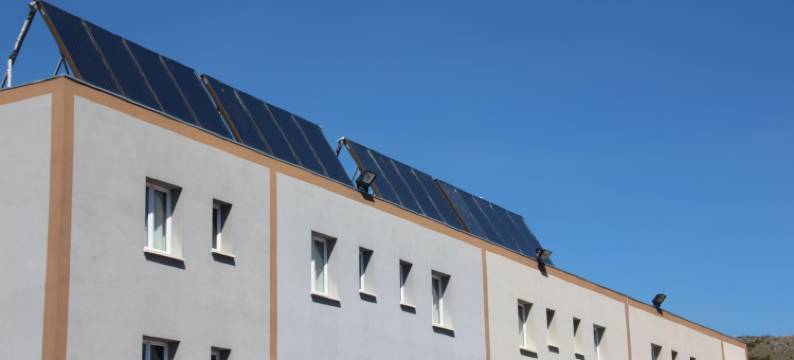 Cit'Hotel餐厅保龄球米洛(Cit'Hotel Restaurant du Bowling de Millau)图片