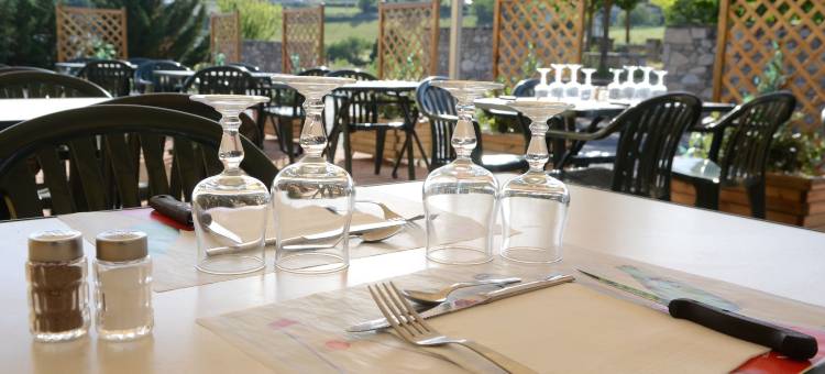 Cit'Hotel餐厅保龄球米洛(Cit'Hotel Restaurant du Bowling de Millau)图片